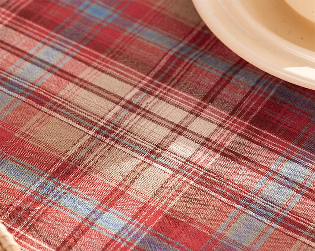 Plaid Ruffled Cotton Tablecloth