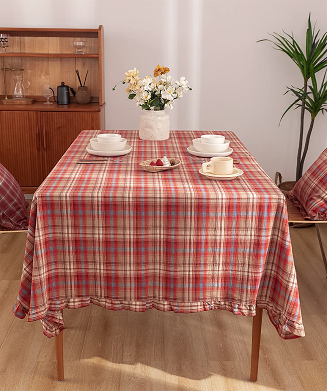 Plaid Ruffled Cotton Tablecloth